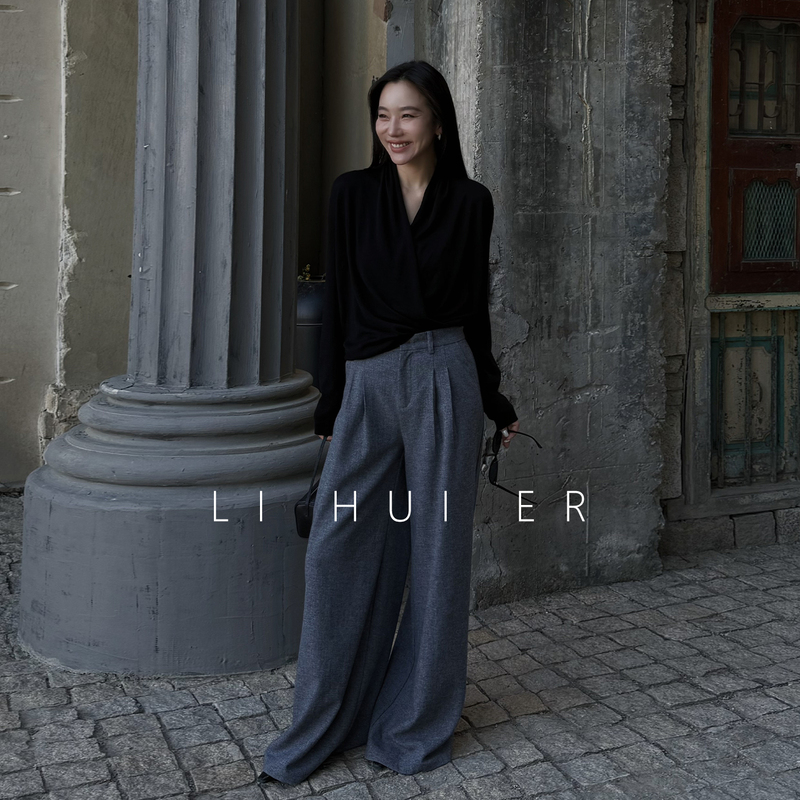 Lihuier Lisbon Nocturne Designer Knitwear for Women, Autumn Light Luxury Niche Unique Top