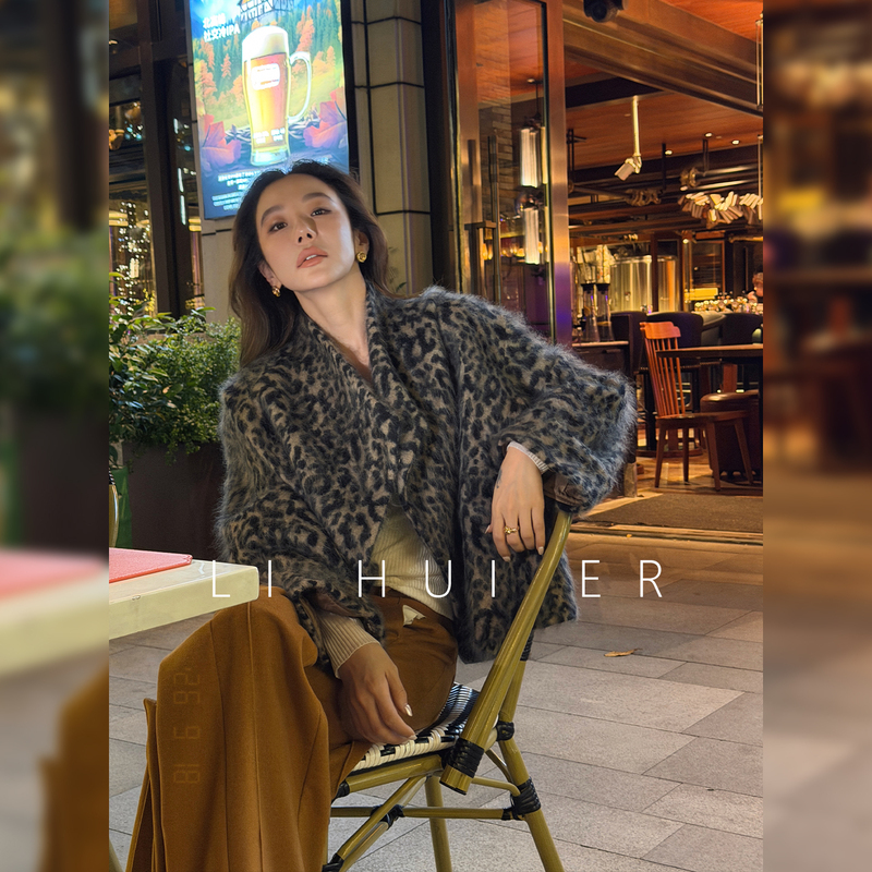 Lihuier [Polis Mist Island] Sheep Wool Cashmere Brushed Design Leopard Print Jacket for Women