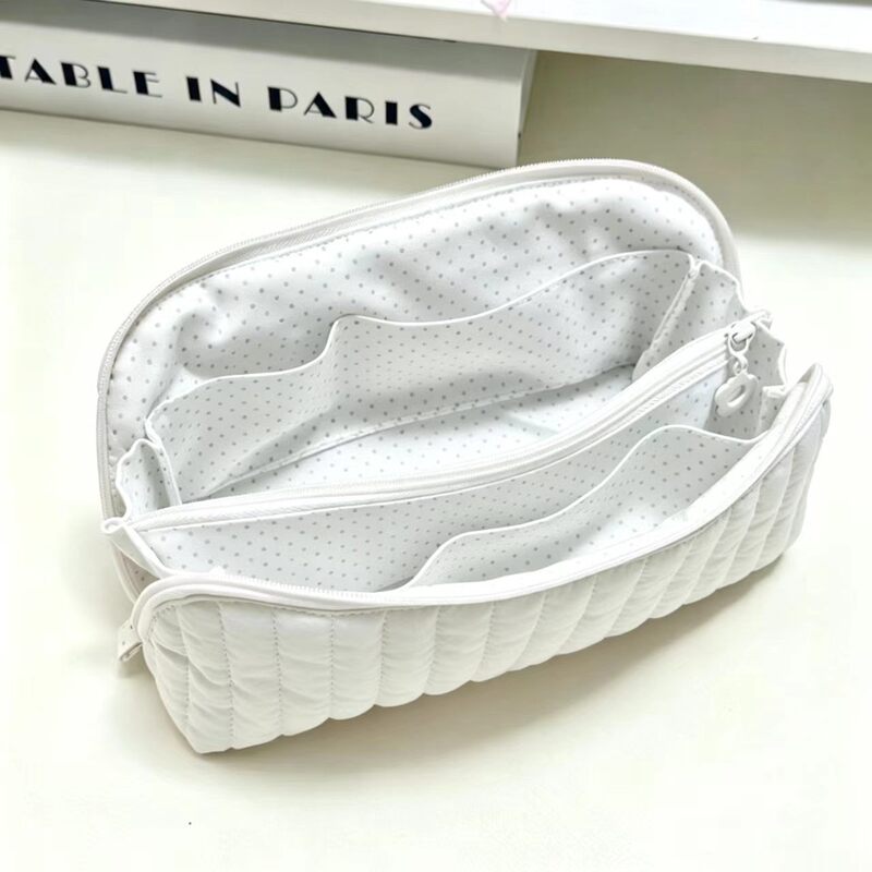 Casual, Soft, Creamy White Shell Polka Dot Large-Capacity Pencil Case, Student Girl's High-Looking Stationery Storage Bag Casual, Soft, Creamy White Shell Polka Dot Large-Capacity Pencil Case, Student Girl's High-Looking Stationery Storage Bag