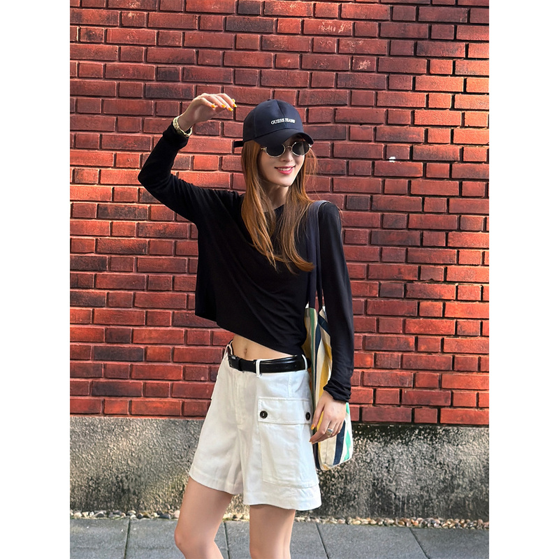 Fiery Fire [Trendy Linen] Black Slightly Transparent Short Round Neck Long Sleeve T-Shirt for Women, New Loose Sun Protection Top