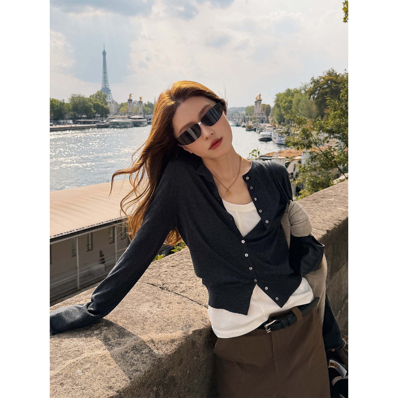 Fiery Fire【Structural Vest】Minimalist Structure with a Relaxed Feel, U-Neck Sleeveless Base Layer Vest for Women, New Style Fiery Fire【Structural Vest】Minimalist Structure with a Relaxed Feel, U-Neck Sleeveless Base Layer Vest for Women, New Style