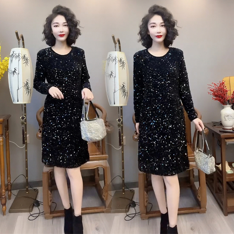 High-End Sequin Dress for Women, 2025 Winter New Style, Round Neck, Long Sleeves, Age-Reducing Design, Versatile, Slimming A-Line