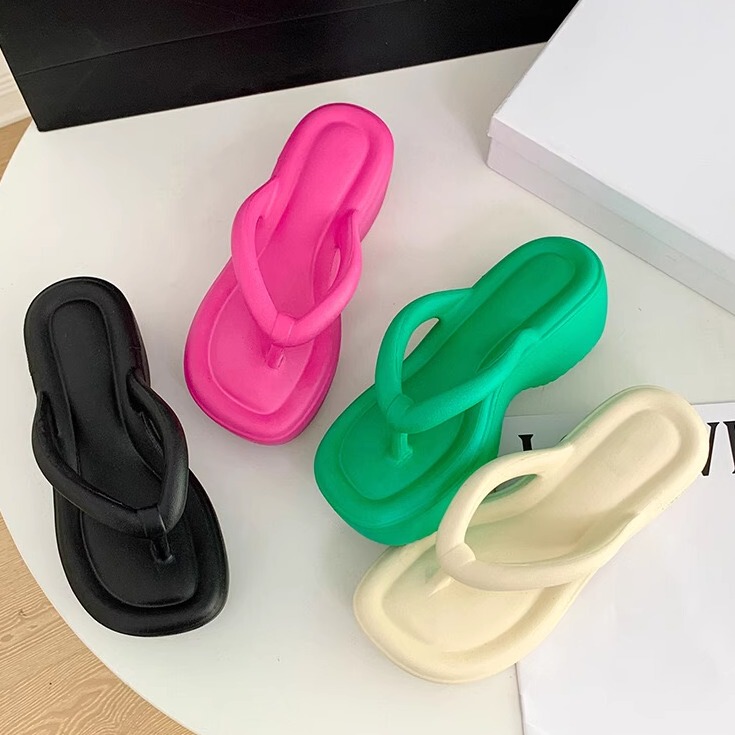 Zhao Lusi Style Thick-Soled Slippers, Non-Slip Wedge Beach Shoes, Pink Women's Outdoor Wear, soft sole Height-Increasing Barbie Flip-Flops