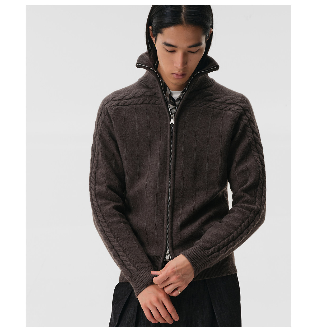 Slight Vogue Cable-Knit Stand Collar Cardigan