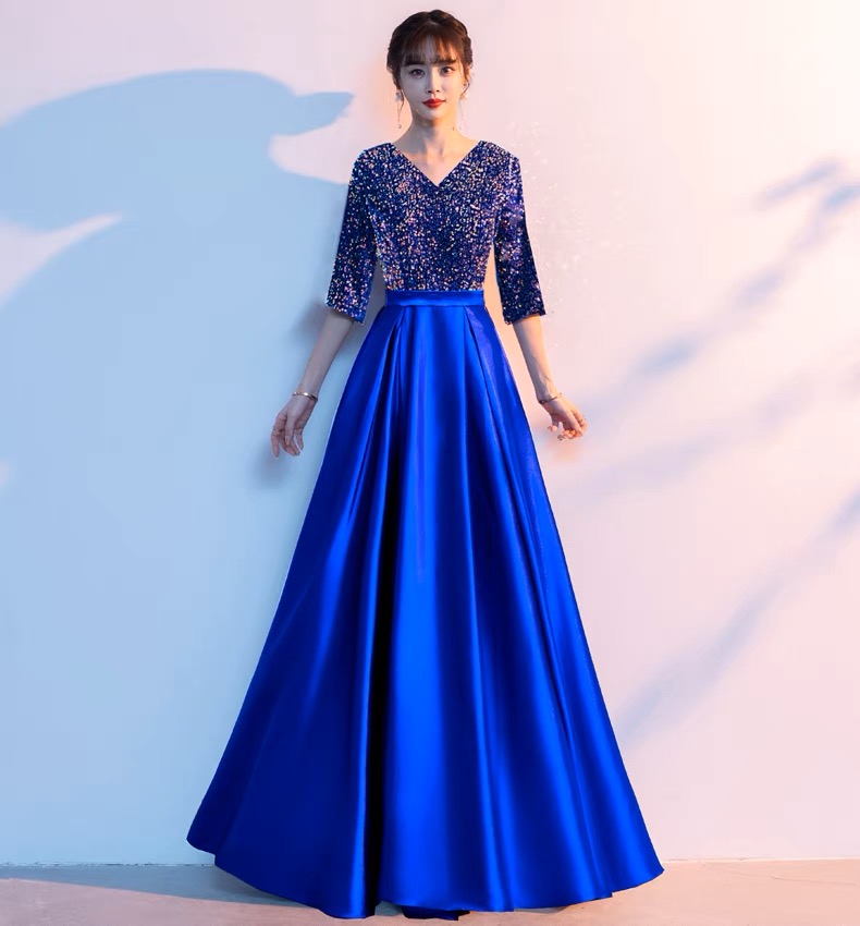  L+24 blue V -neck sequins  