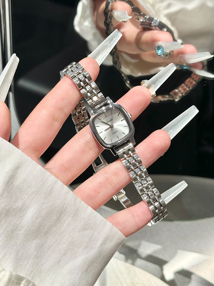 [New Year's Gift] Ji Feishi Small Square Sugar Watch for Women, Light Luxury Steel Band Small Dial Wristwatch Gift Box for Girlfriend
