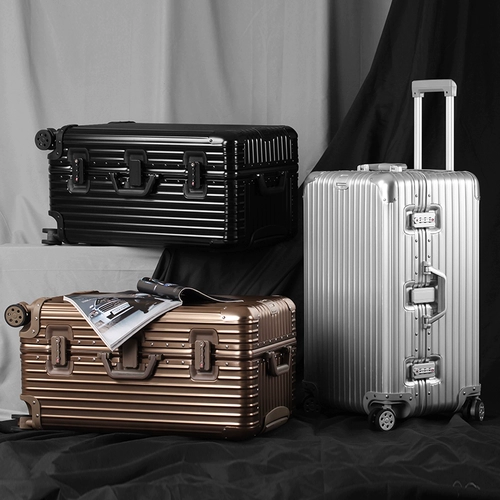 Вместительный и большой металлический чемодан, 20 дюймов, 24 дюймов, 28 дюймов