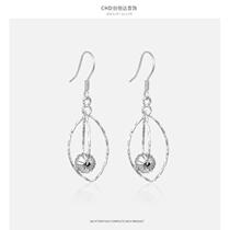 Korean retro simple personalized ear hook S925 silver hollow oval round bead earrings internet celebrity same trend earrings