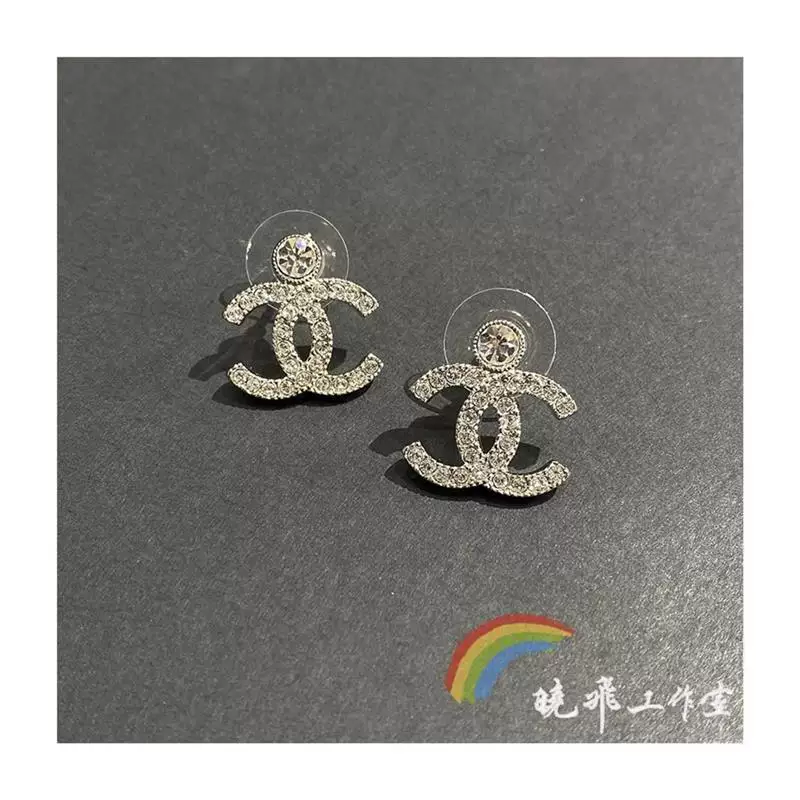 Сережки Chanel, клипсы для ушей, 23 карат, инкрустация алмазами