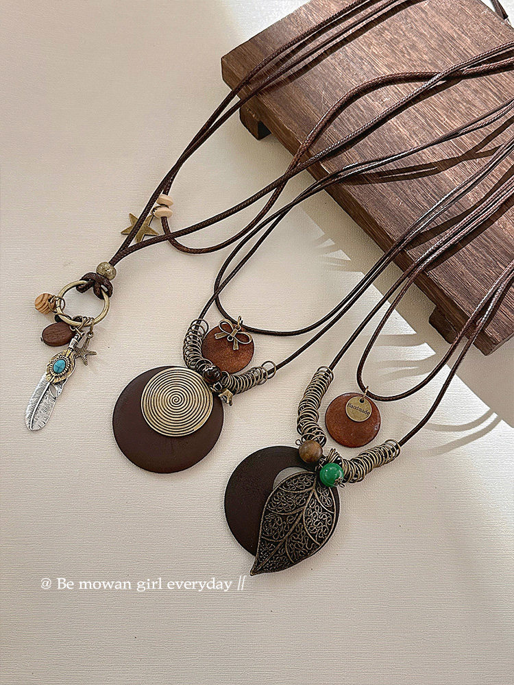 New Chinese-Style Zen Bronze Feather Necklace for Women, Bohemian Ethnic Style, Double-Layered Long Sweater Chain Accessory