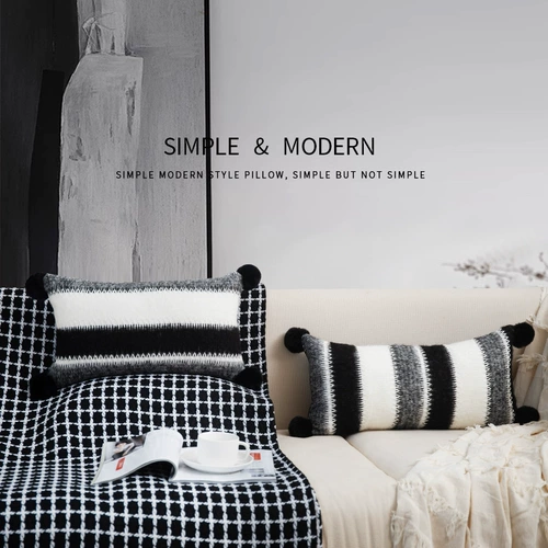 Простой современный черно -белый свет роскошные подушка гостиная диван на подушках на подушках с подушкой.