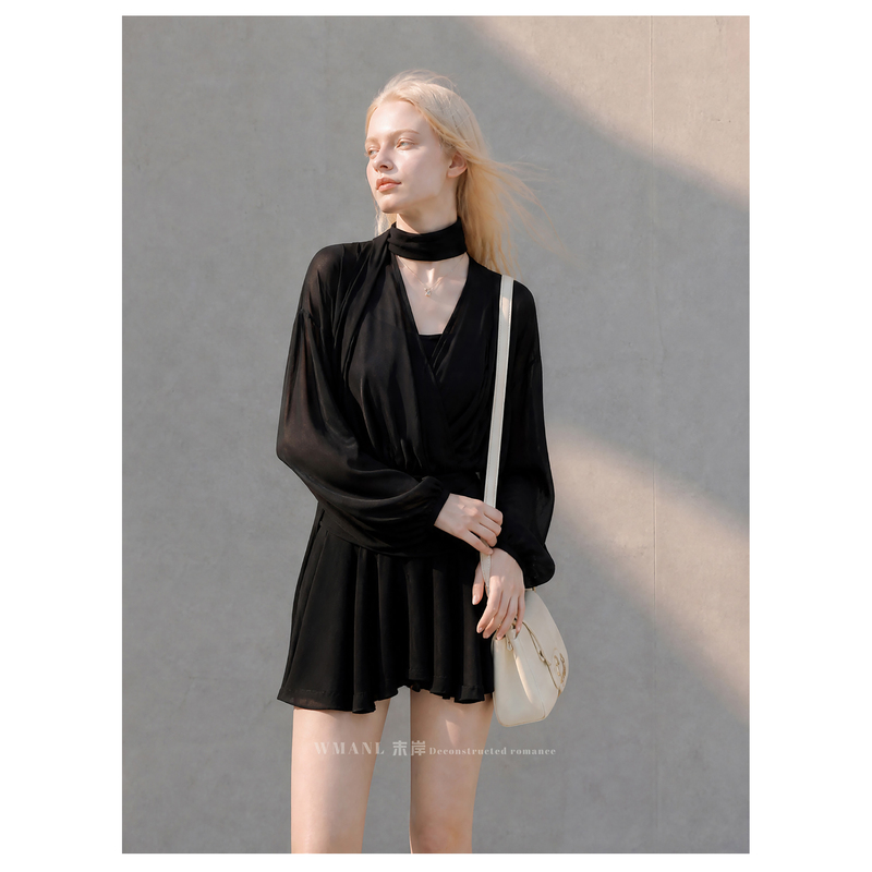 ｜Moan｜V-Neck Long-Sleeved Shirt Dress, Spring and Summer Style, Elegant and Sexy, Waist-Cinching, Slimming, Short Pleated Chiffon Dress