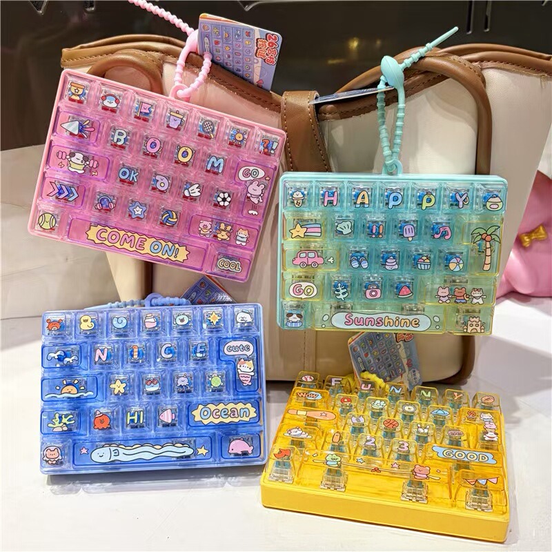 Creative Seaside Party Transparent Stress-Relief 26-Key Keyboard Keychain Ornament Toy Couple Bag Small Pendant Creative Seaside Party Transparent Stress-Relief 26-Key Keyboard Keychain Ornament Toy Couple Bag Small Pendant
