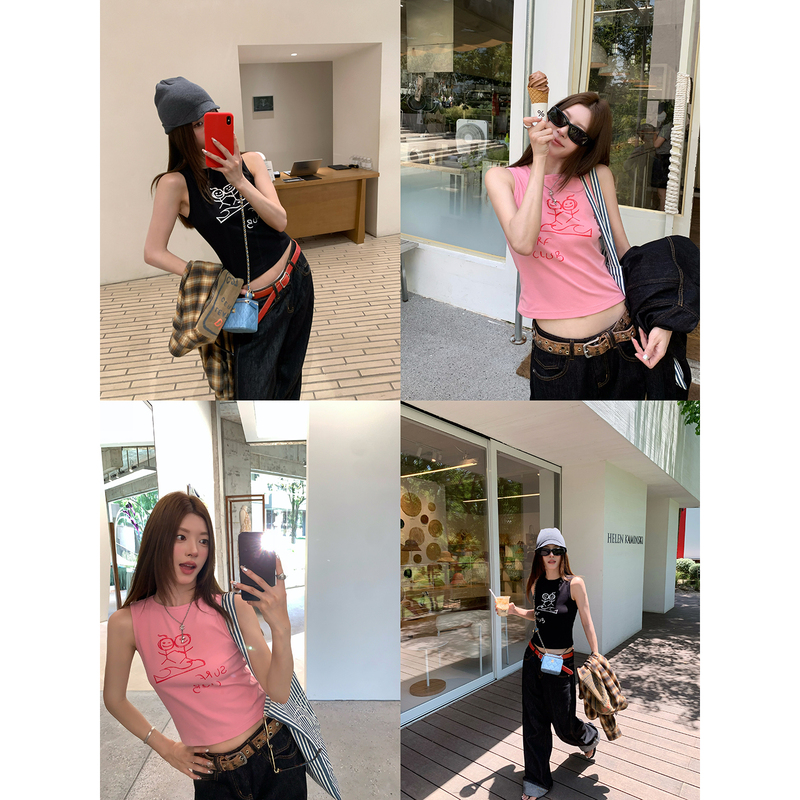 Braces Big Dog【Childlike Hand-Drawn】Cartoon Print Round Neck Sleeveless Vest Slim Fit Short Top for Outerwear Braces Big Dog【Childlike Hand-Drawn】Cartoon Print Round Neck Sleeveless Vest Slim Fit Short Top for Outerwear