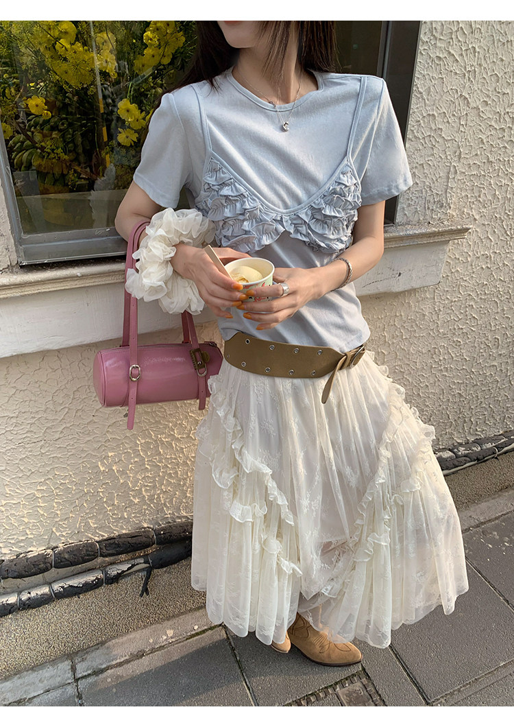 牙套大汪 Комплект из двух цветов: топ с рюшами и футболка с круглым вырезом