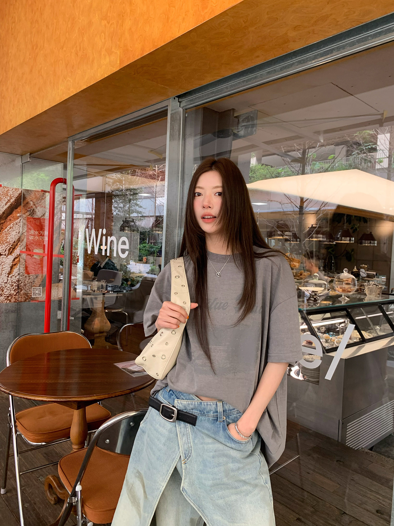 牙套大汪 【Американский GIRL】 Уникальный цвет! Американская винтажная футболка с принтом свободного кроя с заниженной линией плеч