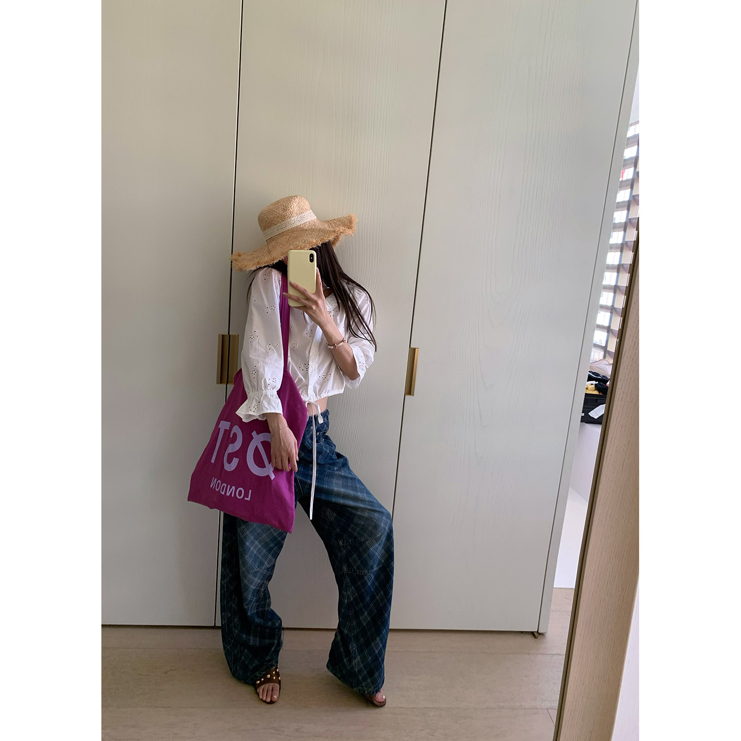 【星期八】Американские ретро клетчатые уличные джинсы с леопардовыми карманами 2026, новая модель широких универсальных повседневных джинсов