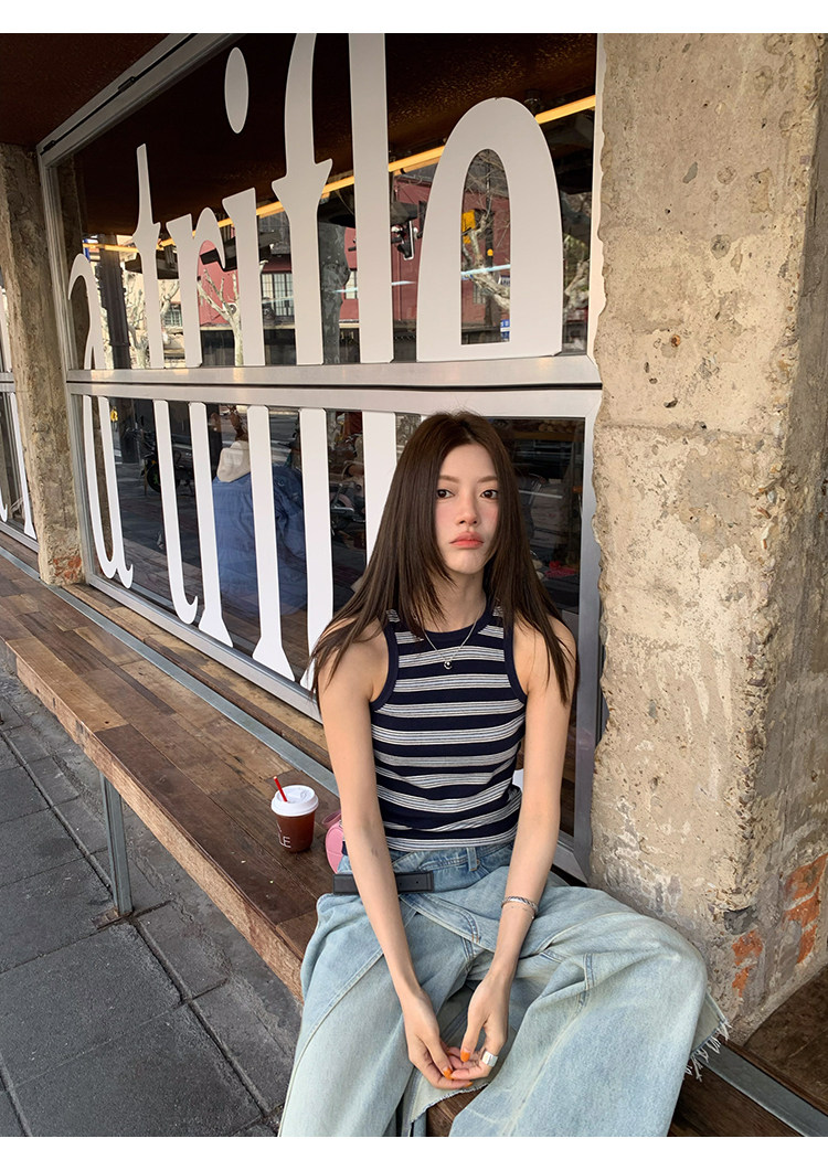 牙套大汪【小时光】Многослойный комплект темно-синяя черная полоска майка + футболка приталенного кроя