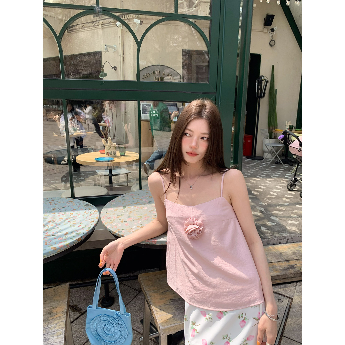 牙套大汪【花朵礼记】топ с объемными цветами розового цвета, регулируемые бретели