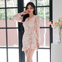 Sweet temperament and fresh chiffon dress 2023 spring new V-neck smocked straps ruffle skirt for small people