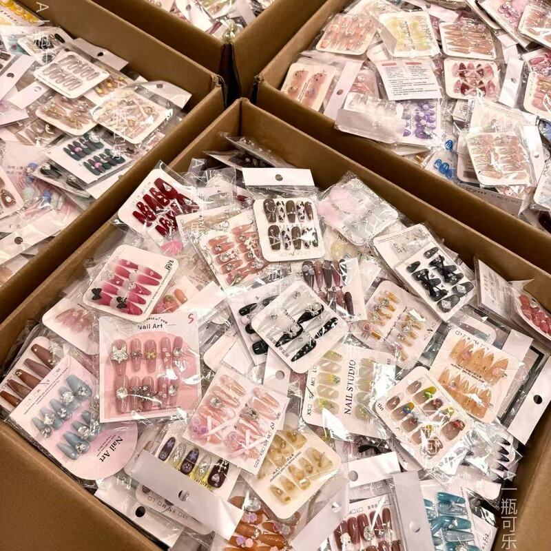 (Night Market Stall) Wearable Nail Art Blind Box, Nail Art Display Stall, Early Autumn New Styles, Long and Short, Student Party, High-End