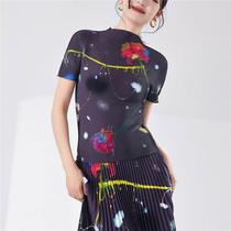 Womens high-end summer short-sleeved petite temperament half-turtle collar printed slim fit Miyake T-shirt top