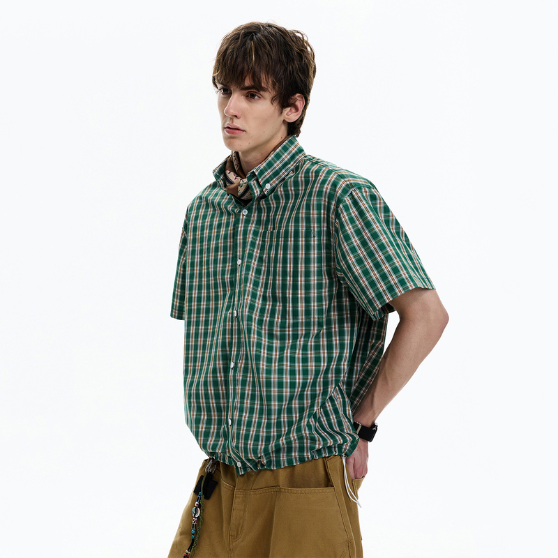 American Retro College Style Short-Sleeved Summer Cleanfit Plaid Shirt with Adjustable Hem Design American Retro College Style Short-Sleeved Summer Cleanfit Plaid Shirt with Adjustable Hem Design