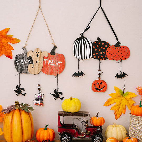 Halloween decoration hanging wooden pumpkin ghost door hanging decorations background wall hanging scene atmosphere arrangement hanging decorations