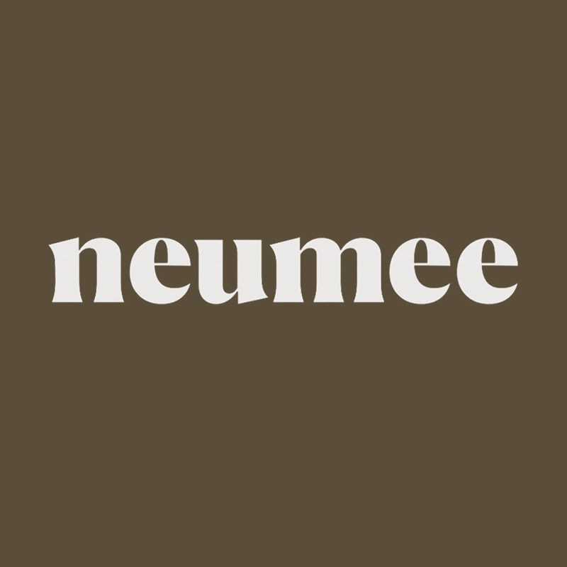 neumee旗舰店的LOGO