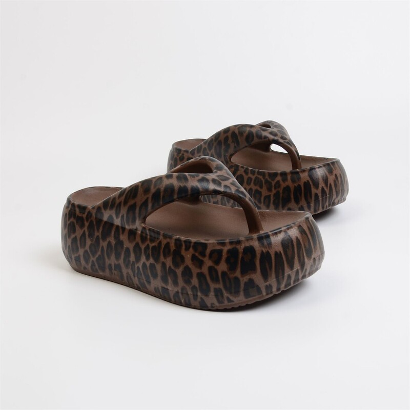 Leopard Print Flip-Flops Trendy and Slimming Leopard Print Flip-Flops for Women Summer 6-7cm Thick Sole 2026 Small Size Vacation Home Cool Shoes Leopard Print Flip-Flops Trendy and Slimming Leopard Print Flip-Flops for Women Summer 6-7cm Thick Sole 2026 Small Size Vacation Home Cool Shoes