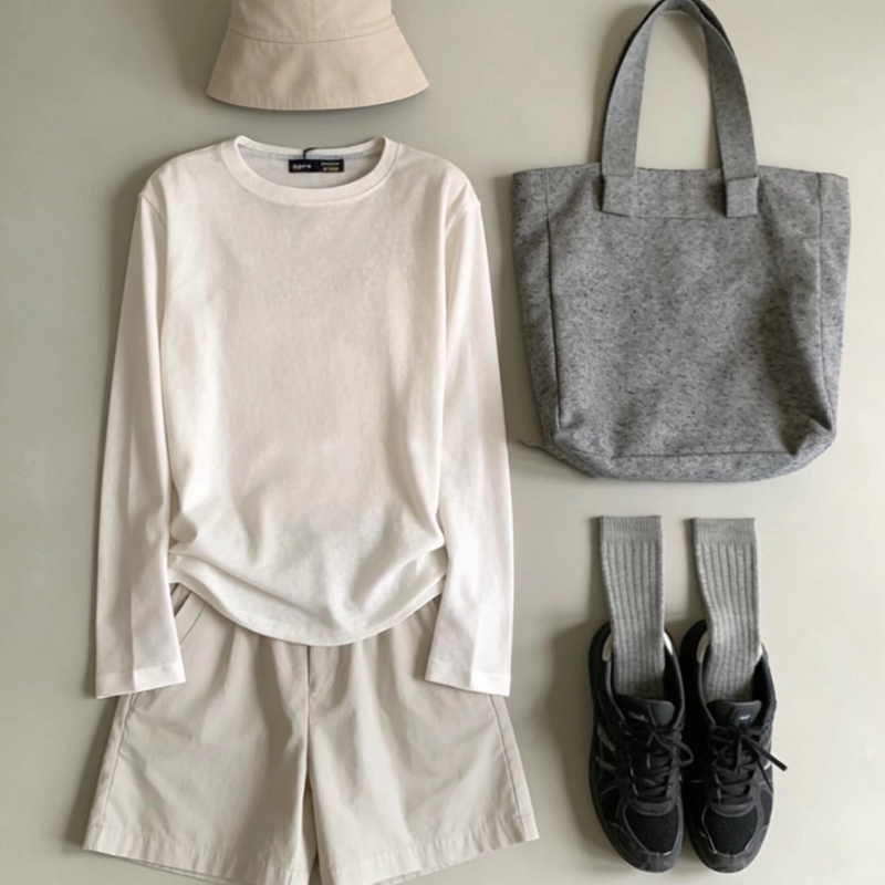 Summer Outfit: a Complete Set of High-End Chic and Unique Suits for Women, Including a Round-Neck Long-Sleeved T-Shirt and Wide-Leg Shorts Two-Piece Set