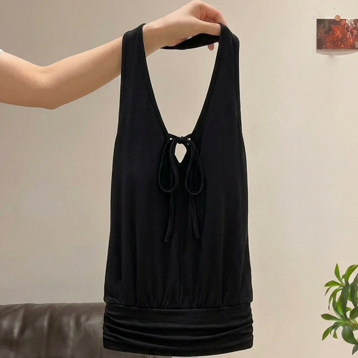 Black Halter Neck Tie V-Neck Camisole for Women, 2026 Summer New Style, Suitable for Layering or Wearing Alone, Slim Fit Backless Top Black Halter Neck Tie V-Neck Camisole for Women, 2026 Summer New Style, Suitable for Layering or Wearing Alone, Slim Fit Backless Top