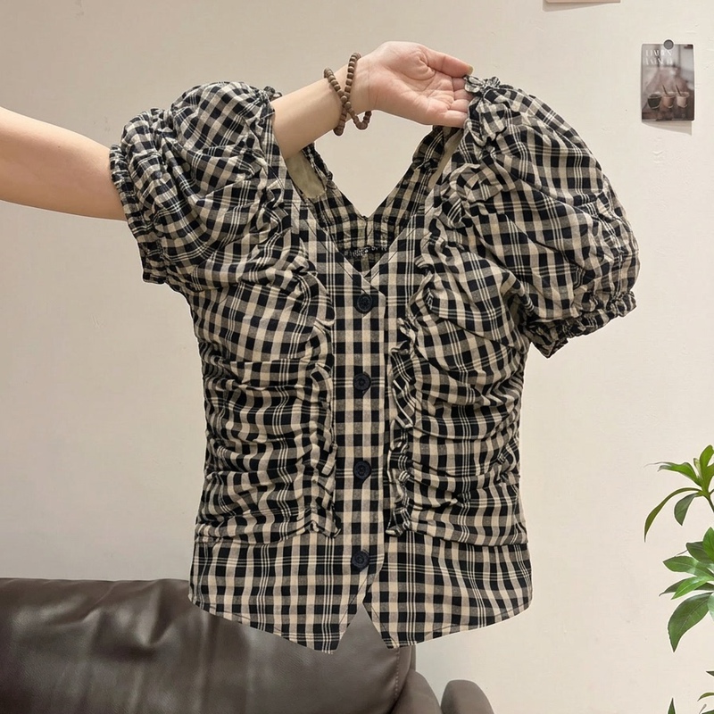 Korean-Style Black Plaid V-Neck Puff Short-Sleeve Shirt for Women, 2025 Summer Unique Waist-Cinching Sweet and Spicy Top Trendy
