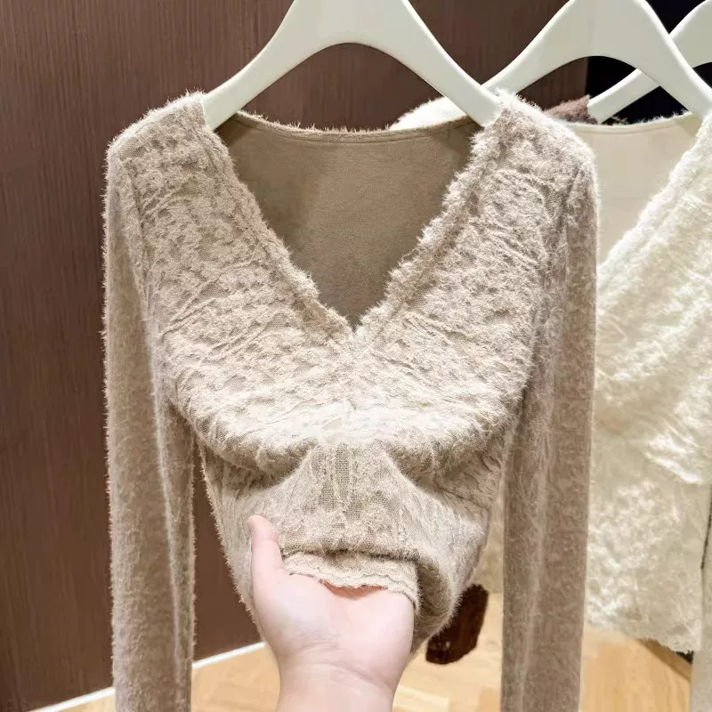 Maillard Brown Patterned Lace V-Neck Base Shirt for Women, Autumn Sexy and Elegant Lace Hem Mesh Inner Top