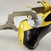 Carbon fiber speed skating shoe thermoplastic shaping wrench speed skating shoe ankle shaping device press pack powerful pliers