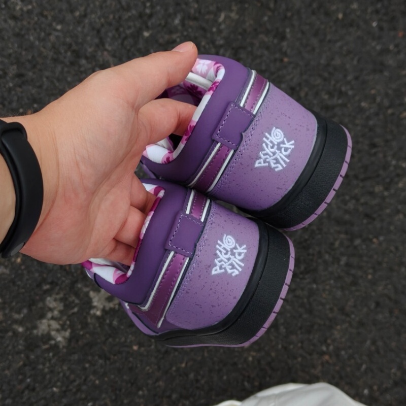 Visecoo Concepts Co-Branded Purple and Black Color-Blocked Casual Sneakers Purple Lobster Men's and Women's Lightning Shoes Visecoo Concepts Co-Branded Purple and Black Color-Blocked Casual Sneakers Purple Lobster Men's and Women's Lightning Shoes