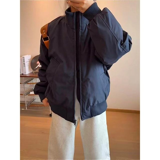 Navy blue bomber jacket men's autumn and winter style Navy blue bomber jacket men's autumn and winter style