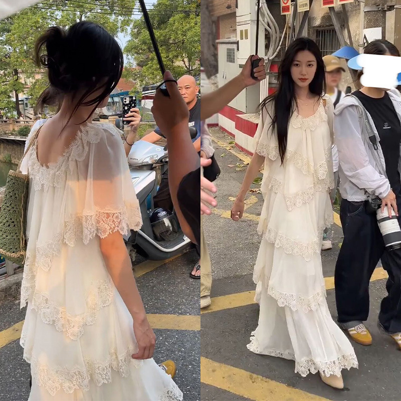 Zhong Chuxi's Same Style White Light Luxury High-End Lace Patchwork Tiered Dress, Long Vacation Dress, Super Fairy-Like Loose-Fitting Dress