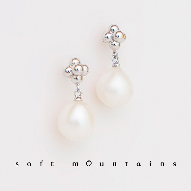Soft Mountains Ouyang Nana Same Style True Romance Natural Freshwater Pearl Earrings Silver Light Luxury