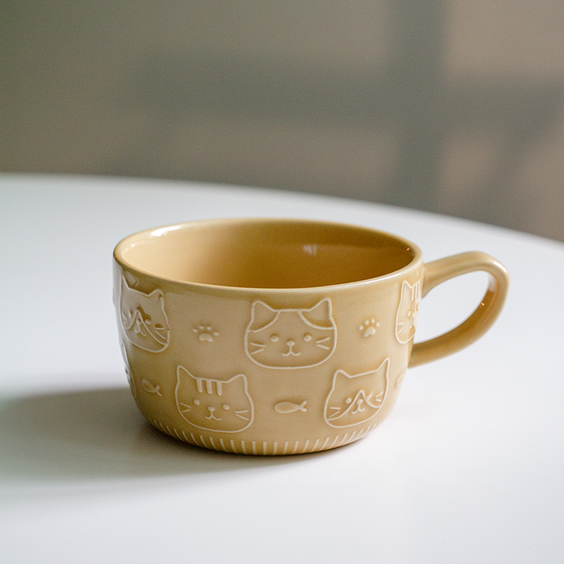 Yellow Cat Single CupJapanese  Kitty ceramics relief Cartoon Well done! Soup cup With cover Water cup Mug teacup coffee cup grey a plate