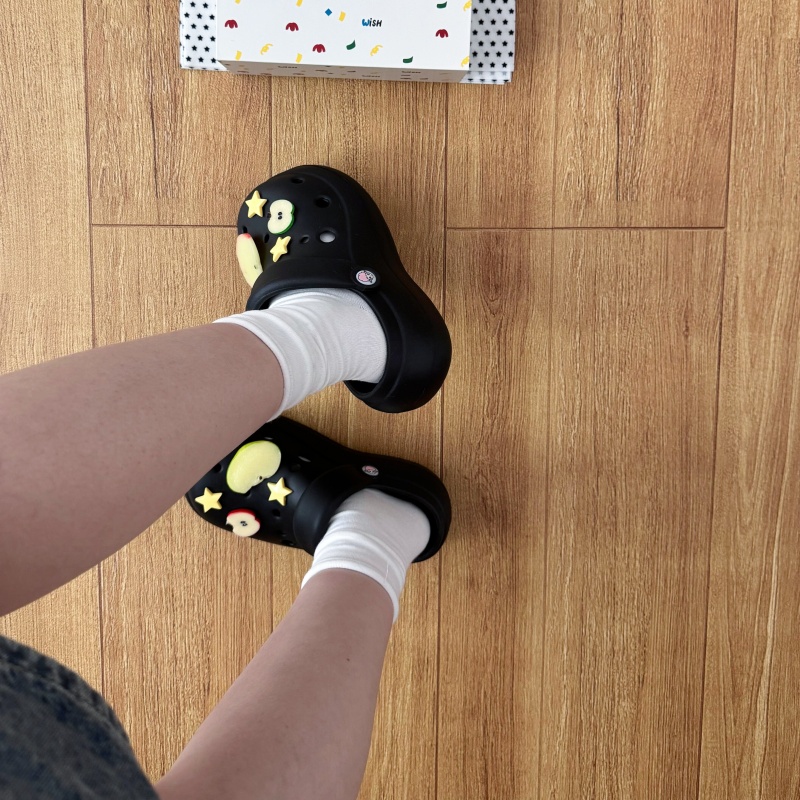 Croc Shoes with Arch Support! New Thick-Soled Cute Apple Slippers, Non-Slip, Wear-Resistant, Versatile, 2026 Outdoor Wear, Eva