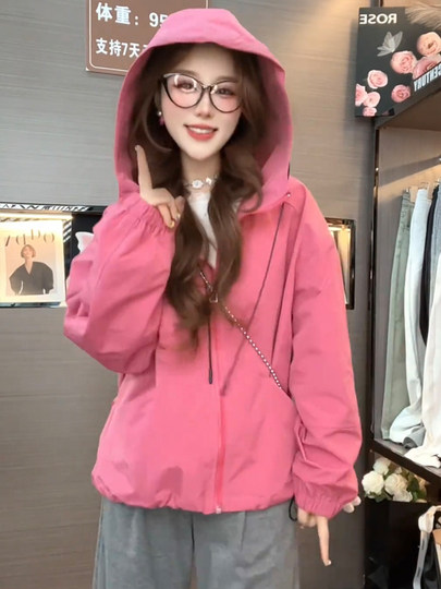 Kurze Kapuzenjacke mit Kordelzug für Damen 2025, Frühling und Herbst, koreanischer Stil, ausländischer Stil, vielseitiges Freizeitjacken-Oberteil