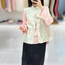 No return only exchange for the same style. New Chinese style acetate stand-up collar vest for women. National style embroidered pavilion and gentle style vest.