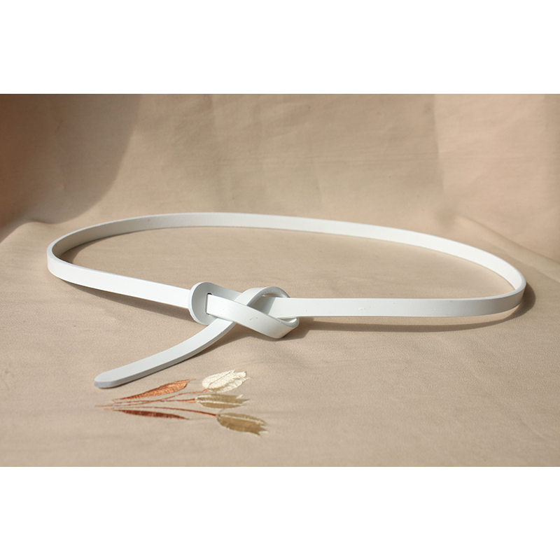 Black and White Simple Versatile Sweater with Thin Belt for Women, Summer High-End Genuine Leather Dress Accessory Belt