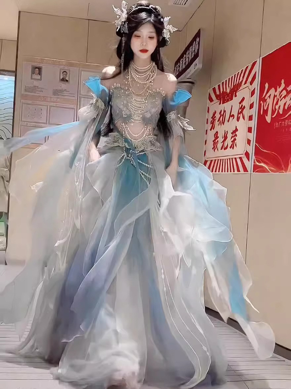 Exotic Series Mermaid Princess Gradient Chest-Length Mythological Embroidered Hanfu Dress Set with Super Fairy-Like Feather Sleeves, a Hot-Selling Heavy Craftsmanship Item