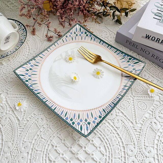 2025 New French-Style Tableware Plates, Bone China Salad Plates, Household Pasta Square Plates, Ceramic Dish Plates with Raised Corners