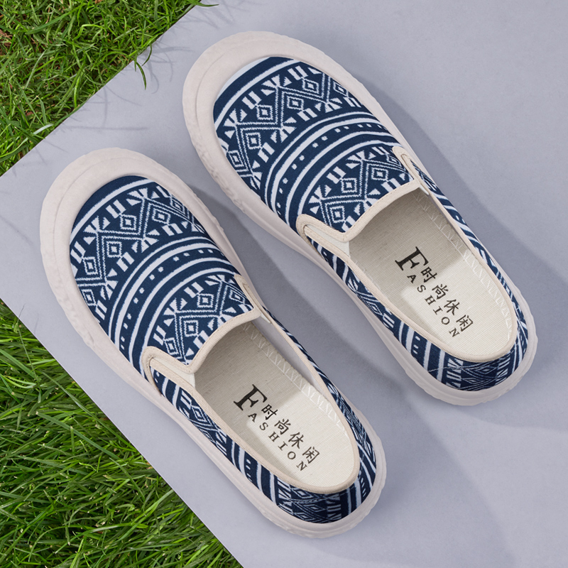 婦人布靴2024新型足が疲れない厚底カジュアルホットスタイル漁師本物ワンステップソフトソール古い北京布靴