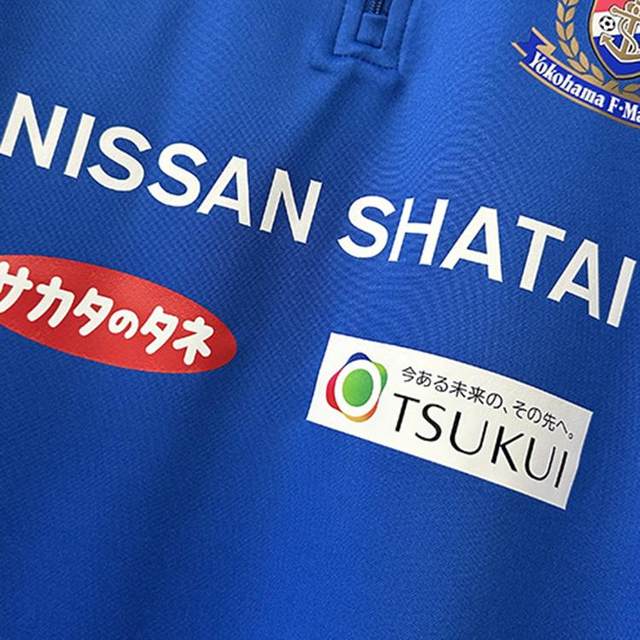 2023 Yokohama Training Wear Long Sleeve Thumb Button Pullover Sweatshirt Warm-Up Jersey Colorful Blue Men's Football Wear