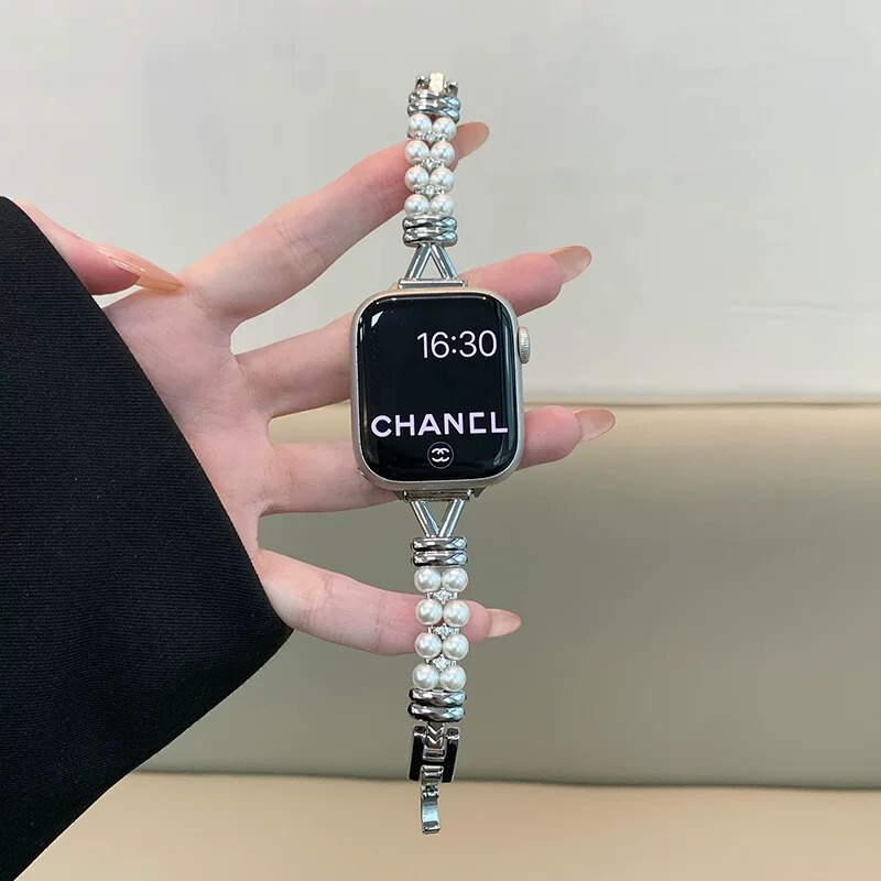 Pearl Metal Chain Strap Suitable for Apple Watch Iwatch10, Se, Apple Watch 9876, with a High-End Feel
