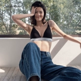 【Тот же современный гравитационный пояс для знаменитостей.